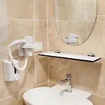 Emge Otel